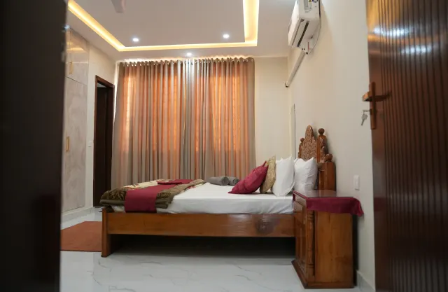 Single Room, Infinite Comfort